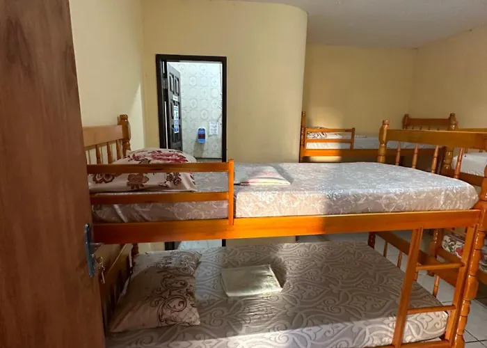 Dani Hostel E Suites